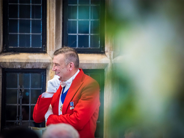Peter Tautz is Right Toastmaster M.G.T. (London)